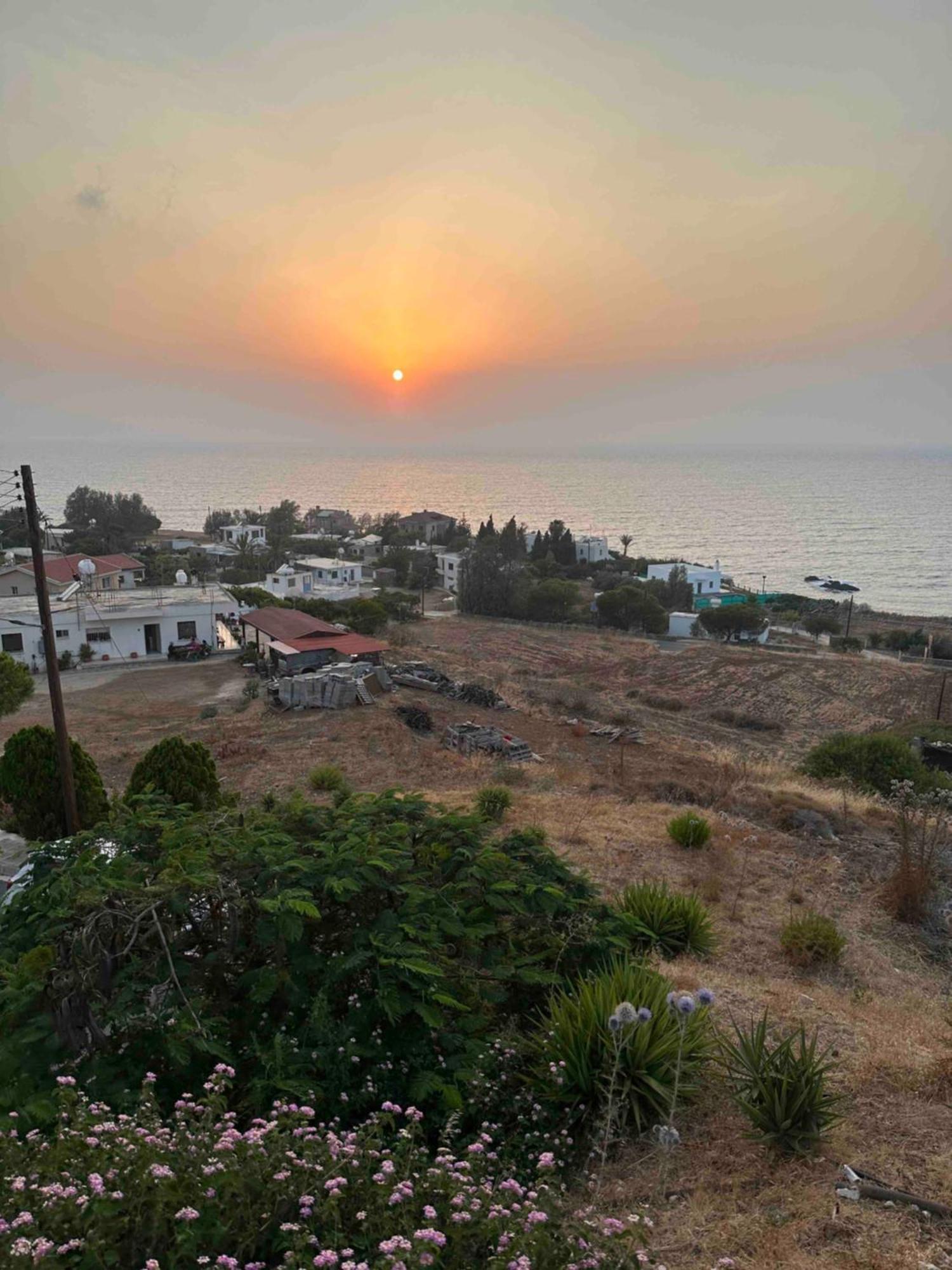 Seaclusion Vacation Villa Pomos Eksteriør bilde