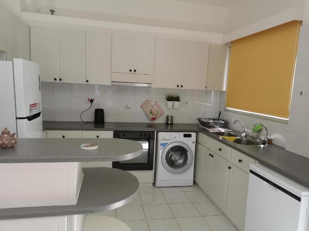 Seaclusion Vacation Villa Pomos Eksteriør bilde